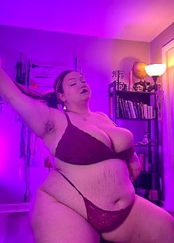 Rayna Belle